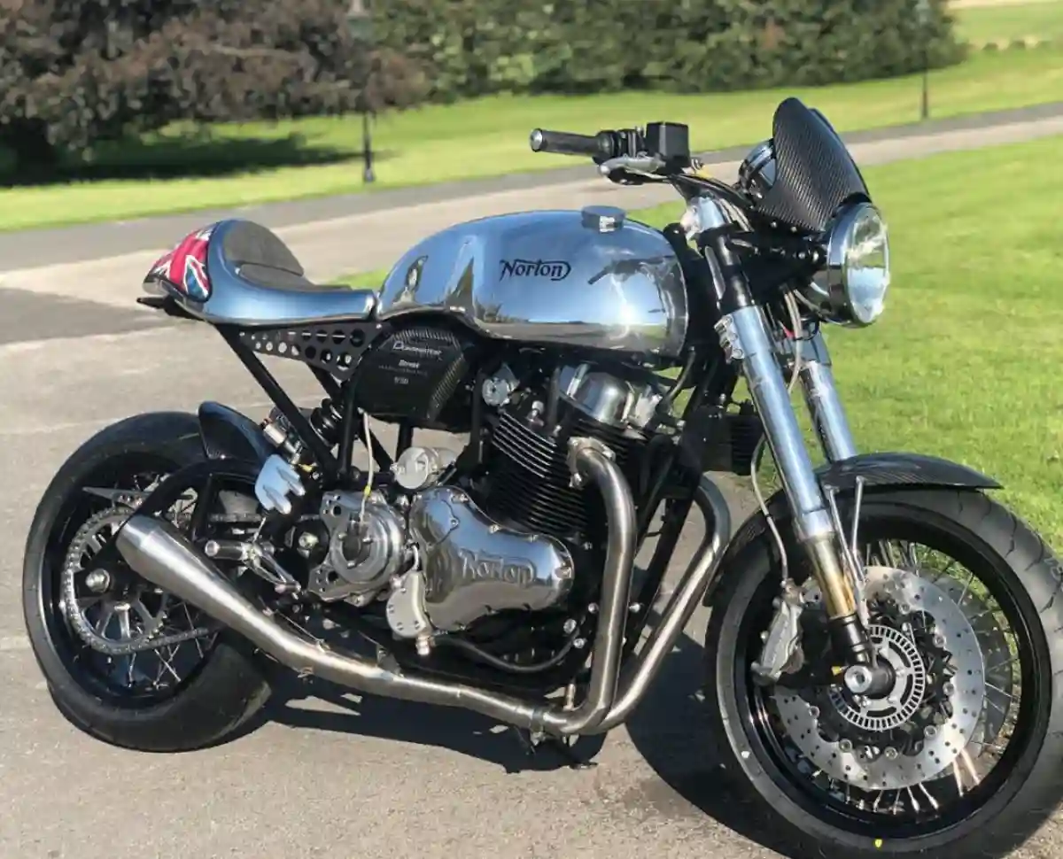Norton Dominator Street 2020
