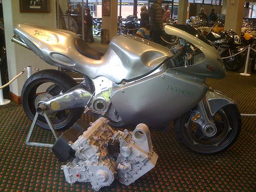 Norton Nemesis A 2000