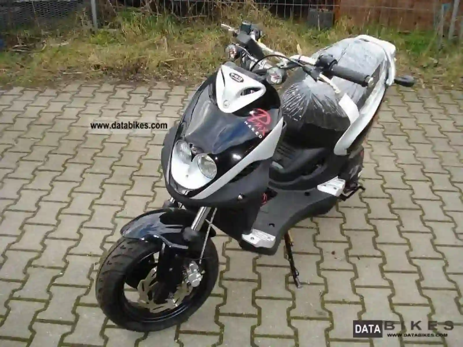 PGO PMX Naked 50 2008