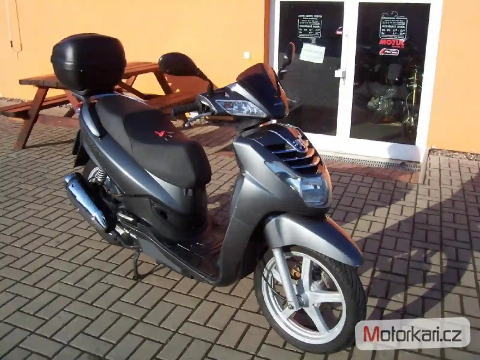 Peugeot LXR 200 2010