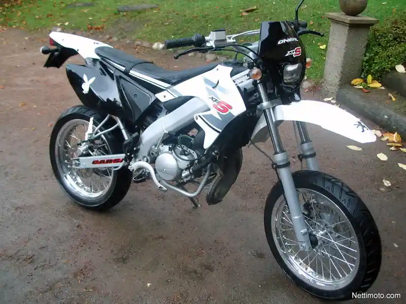 Peugeot XP 6 S Supermotard 2003