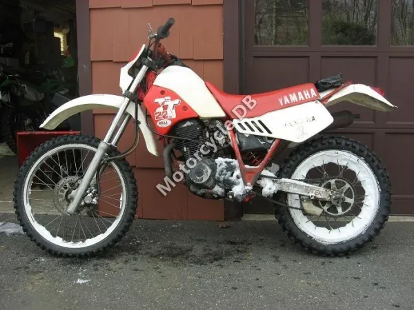 Puma Falcon CR125 Cross 2011