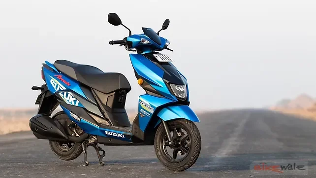 Suzuki Avenis 2022