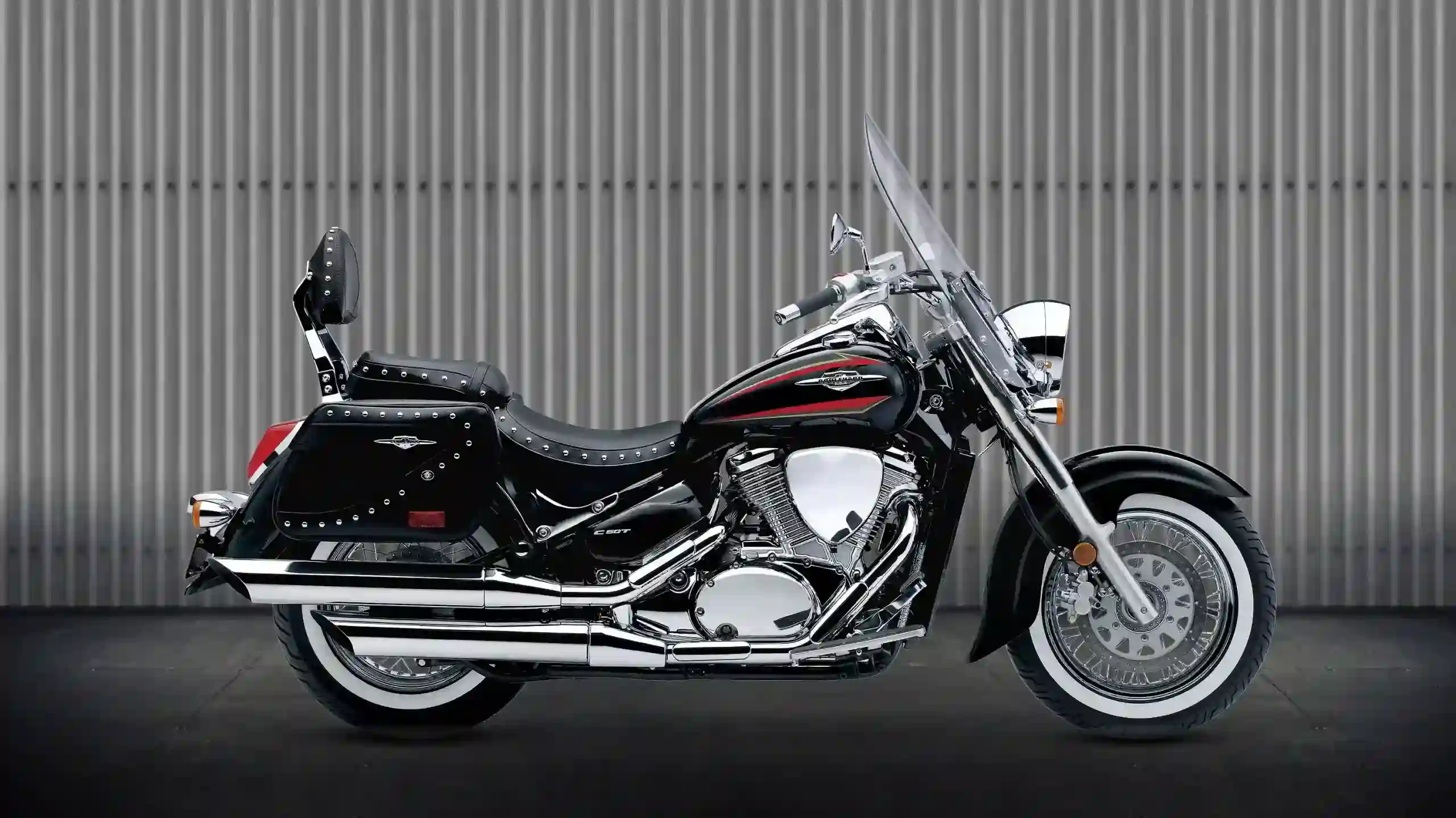Suzuki Boulevard C50T 2015