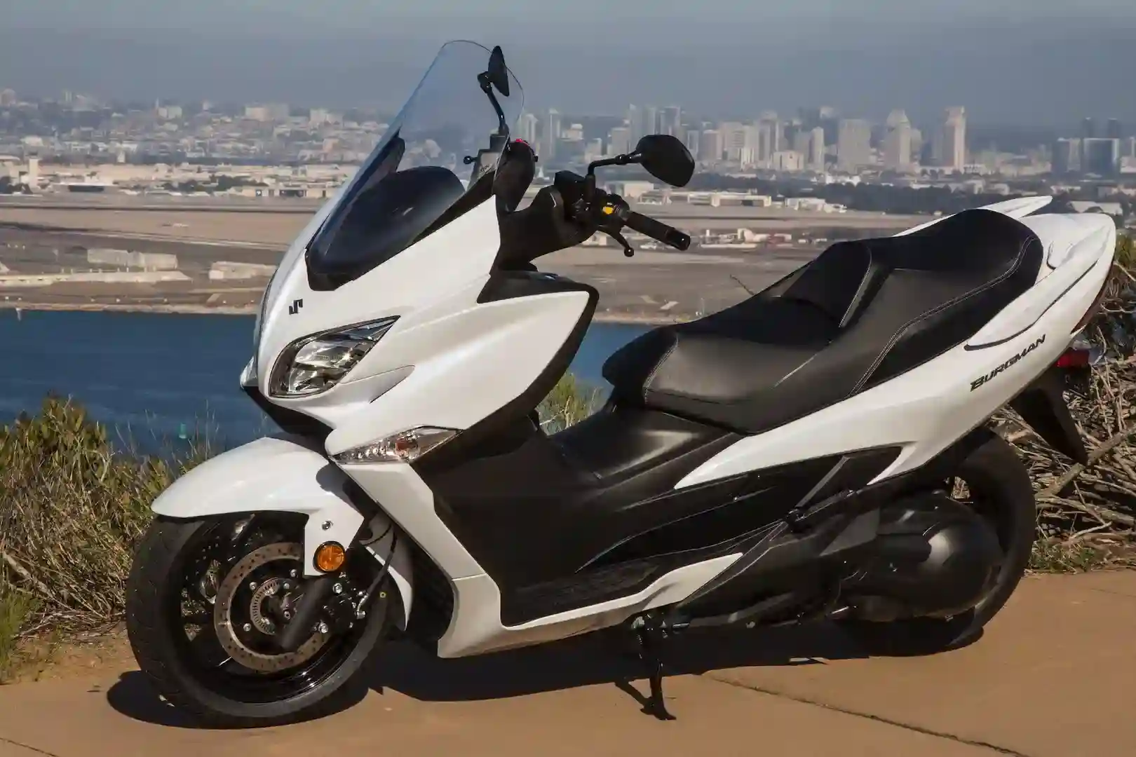 Home 2 Suzuki Burgman 650 ABS 2018