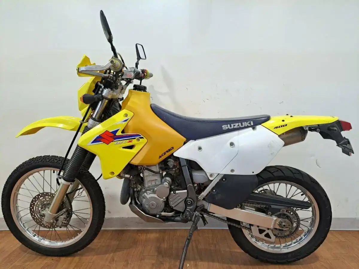 Suzuki DR Z400E 2011