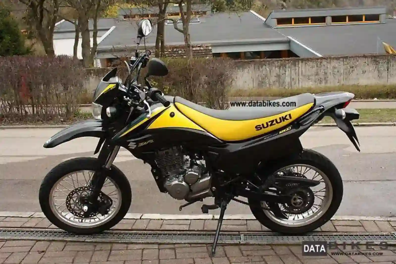 Suzuki DR125SM 2014