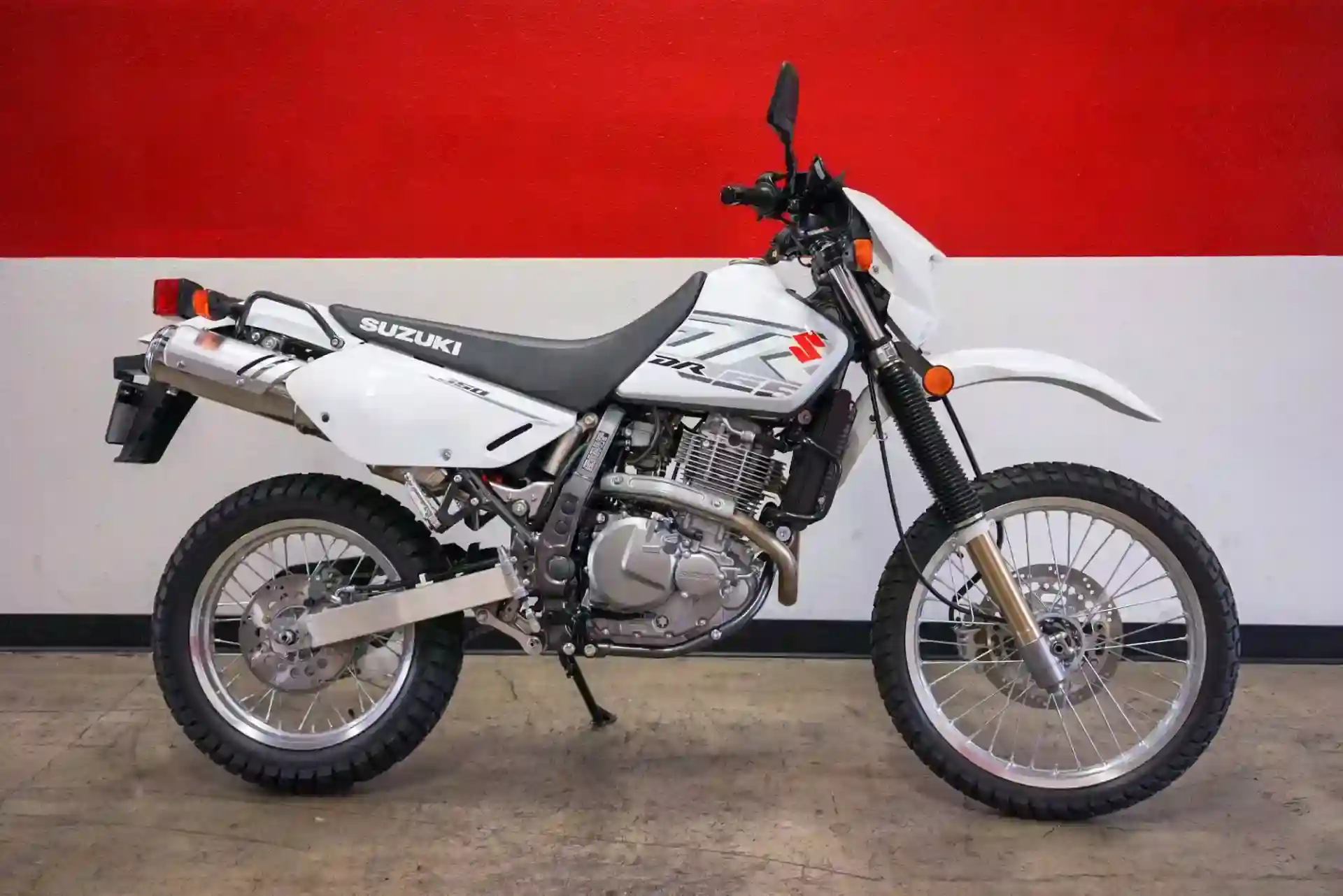 Home 3 Suzuki DR650S 2018