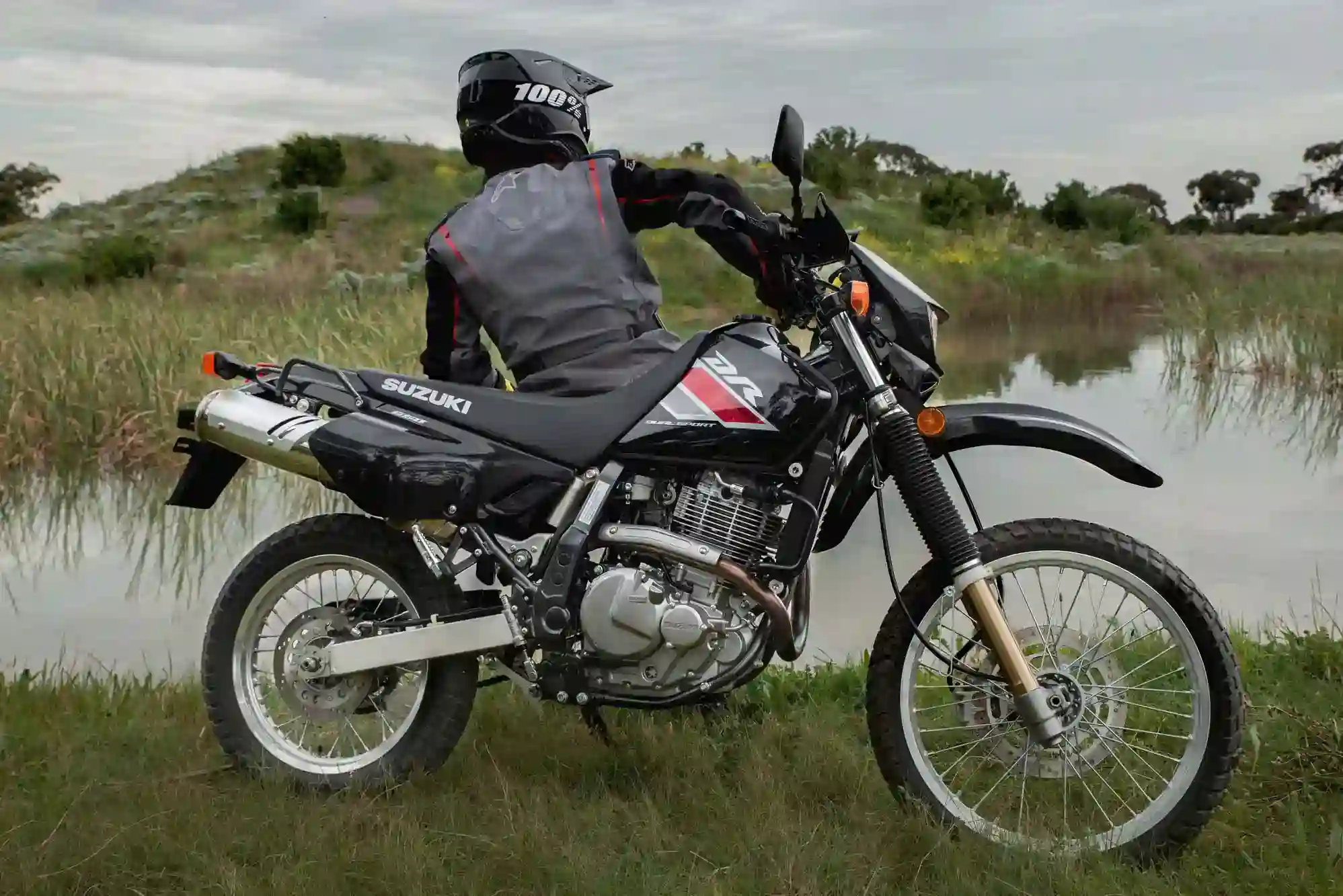 Suzuki DR650S 2022