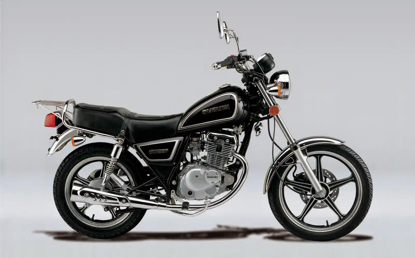 Suzuki GN 125 2016