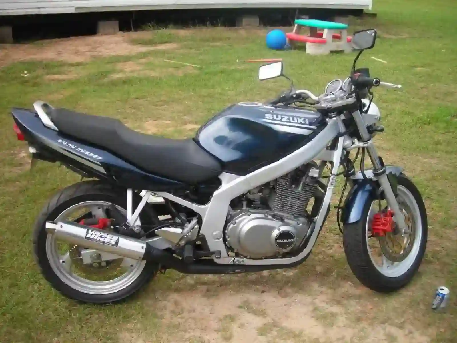 Suzuki GS 500 E 2001