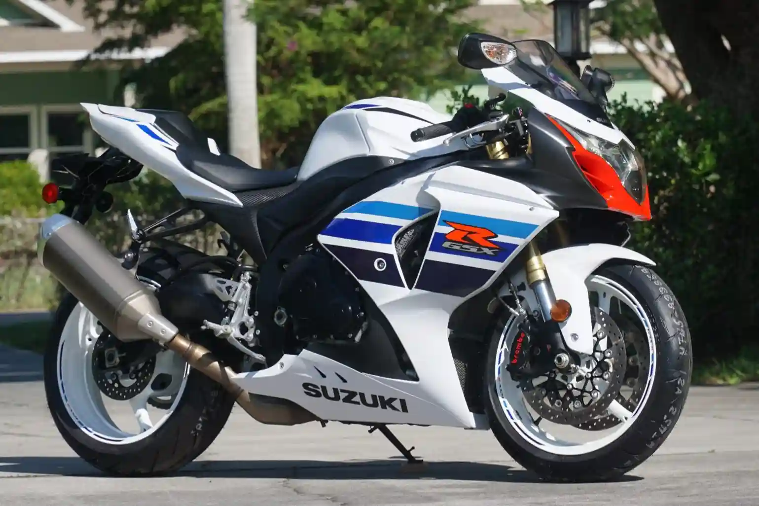 Suzuki GSX R1000 1 Million 2013