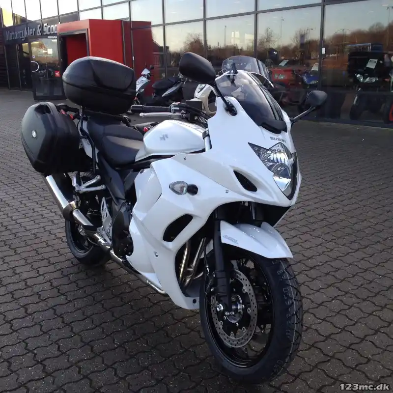 Home 1 Suzuki GSX1250FA 2017