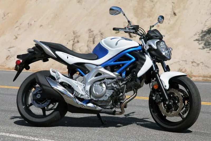 Suzuki Gladius 2010