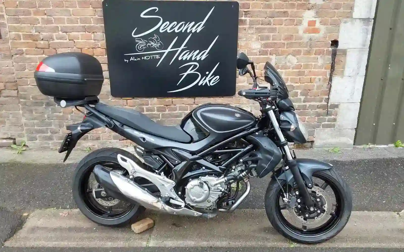 Suzuki Gladius 650 ABS 2015