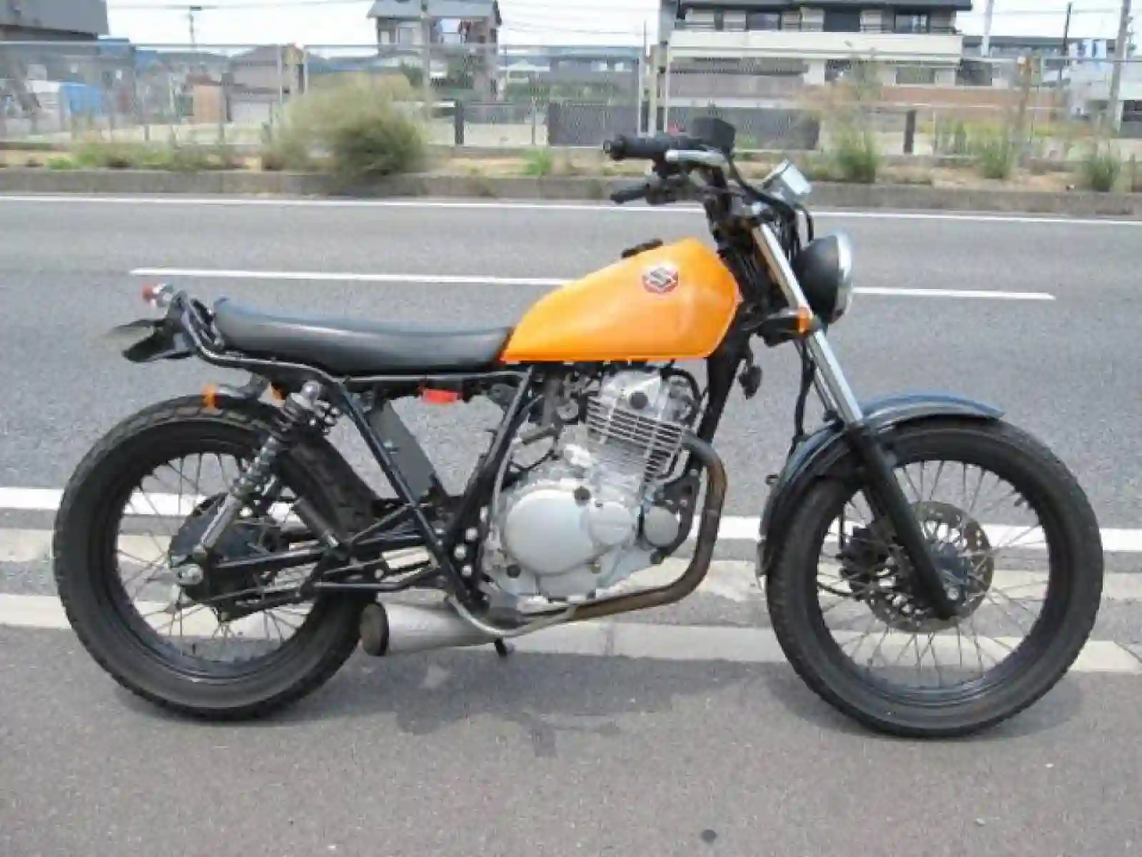 Suzuki Grass Tracker 2014