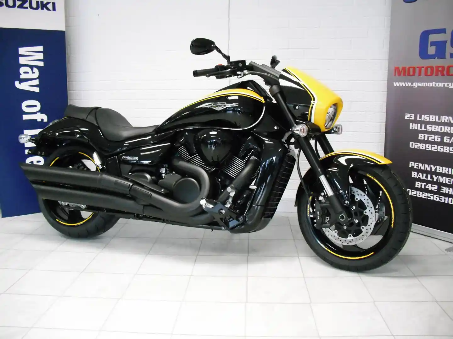 Suzuki Intruder M1800RBZ B.O.S.S. 2015