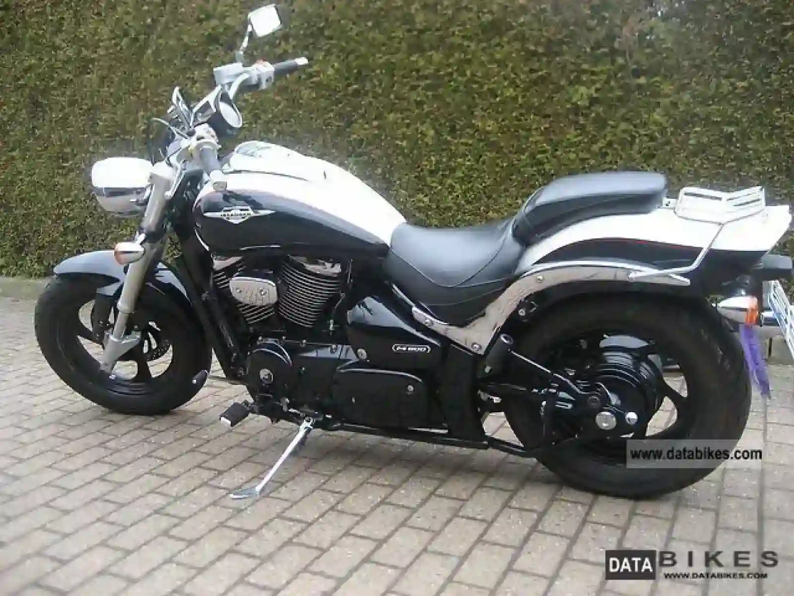 Suzuki Intruder M800Z 2009