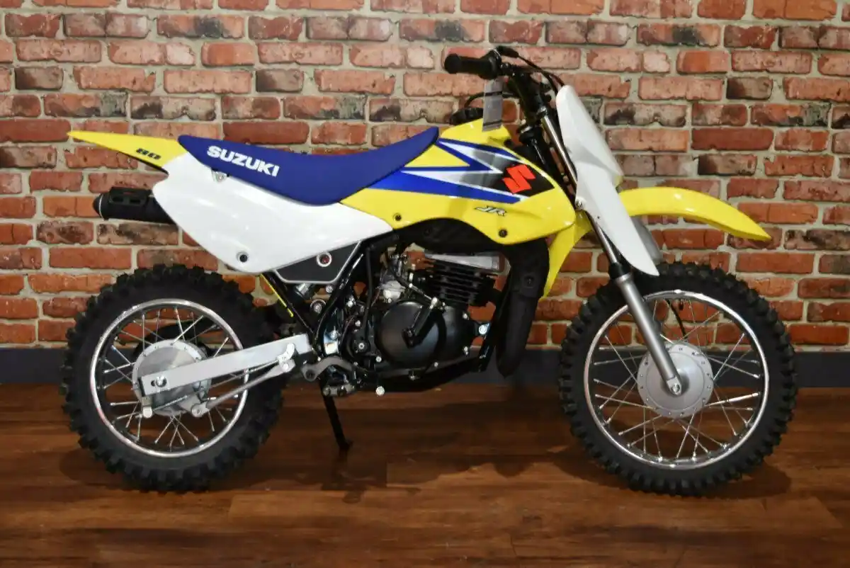 Suzuki JR80 2022