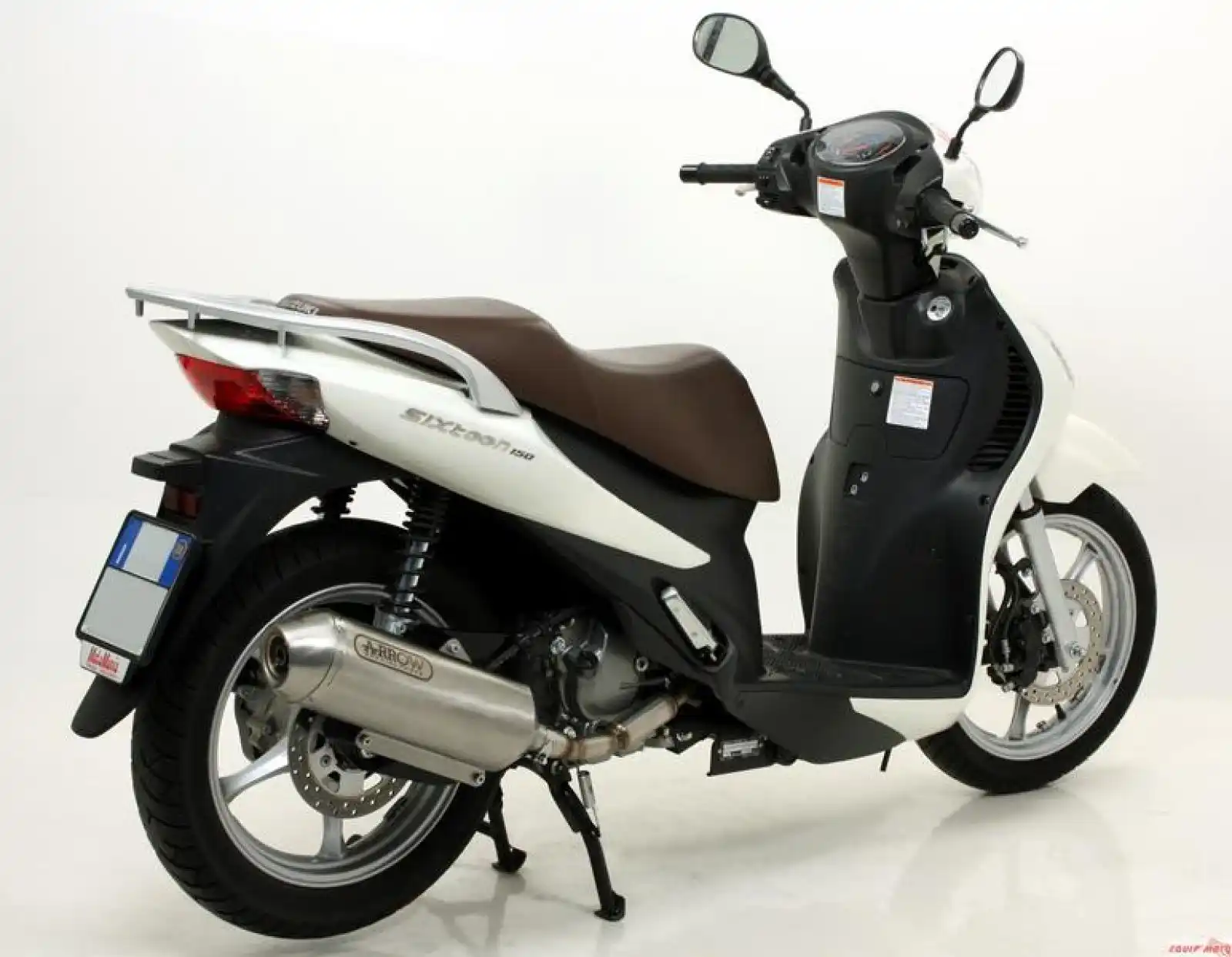 Suzuki Sixteen 150 2010