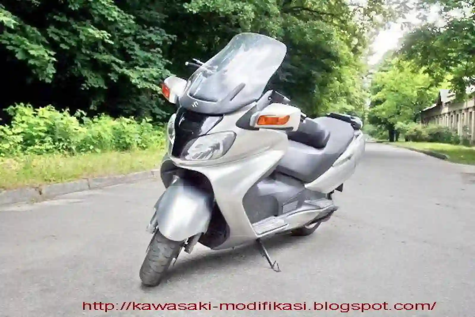 Suzuki Skywave 650 LX 2005