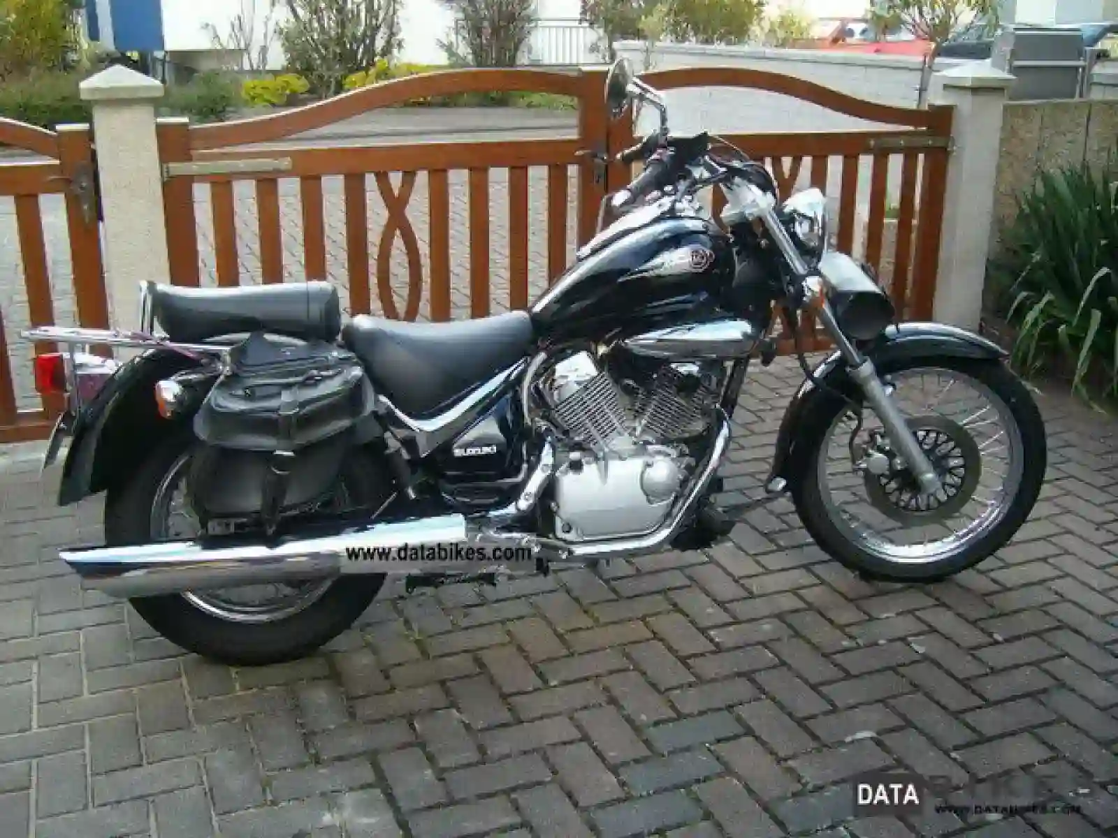 Suzuki VL 125 LC Intruder 2001