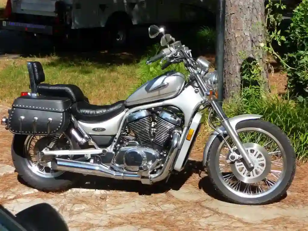 Suzuki VS 800 Intruder 2003