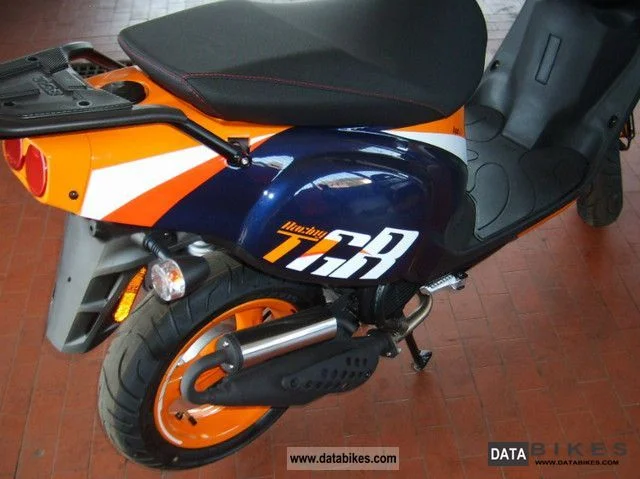 TGB Tapo RS 50 2011