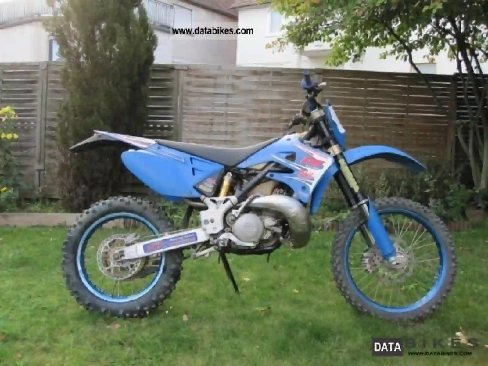 TM Racing EN 300 2006