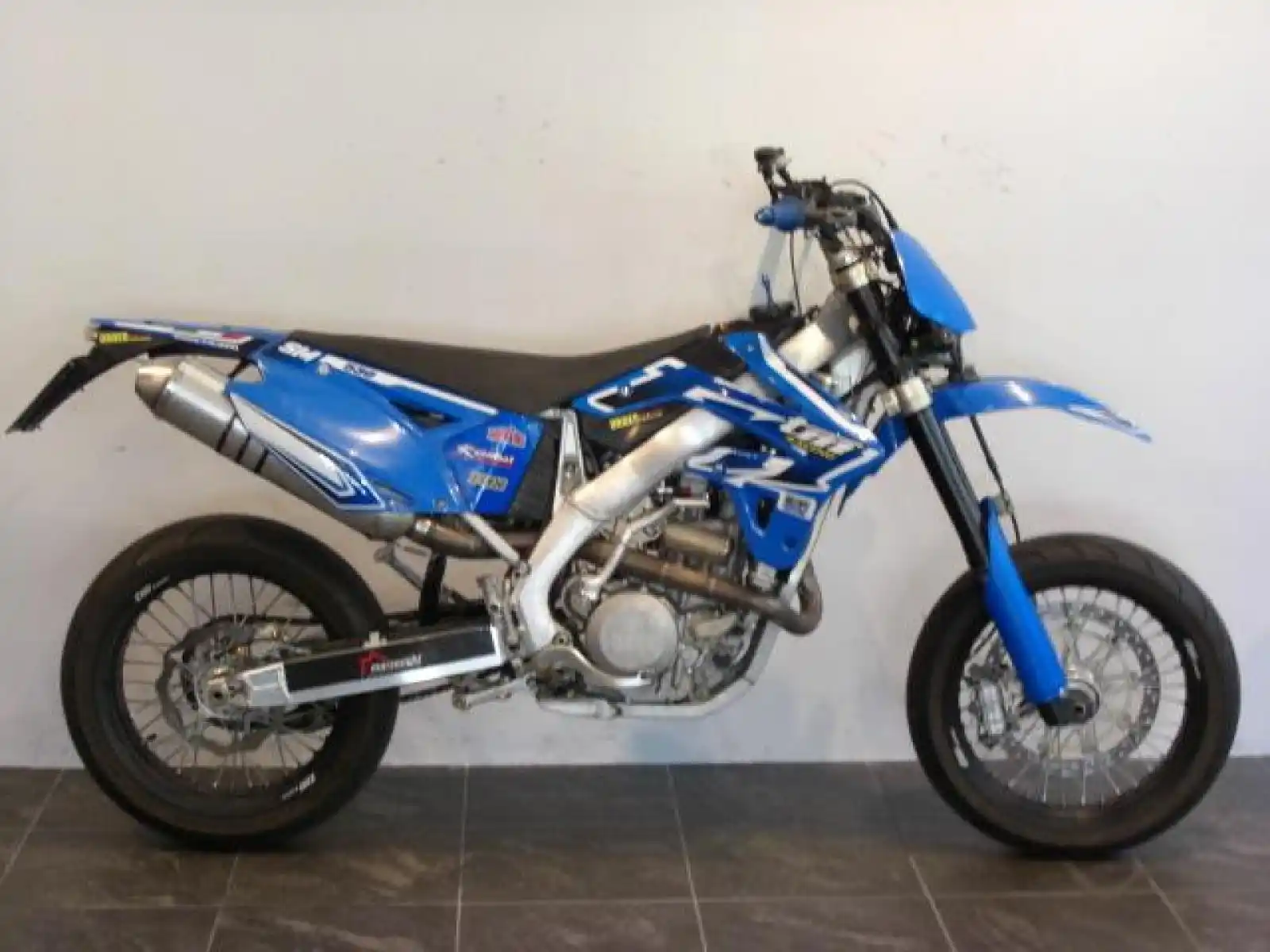 TM Racing SMM 450 F B. D. E.S. 2010