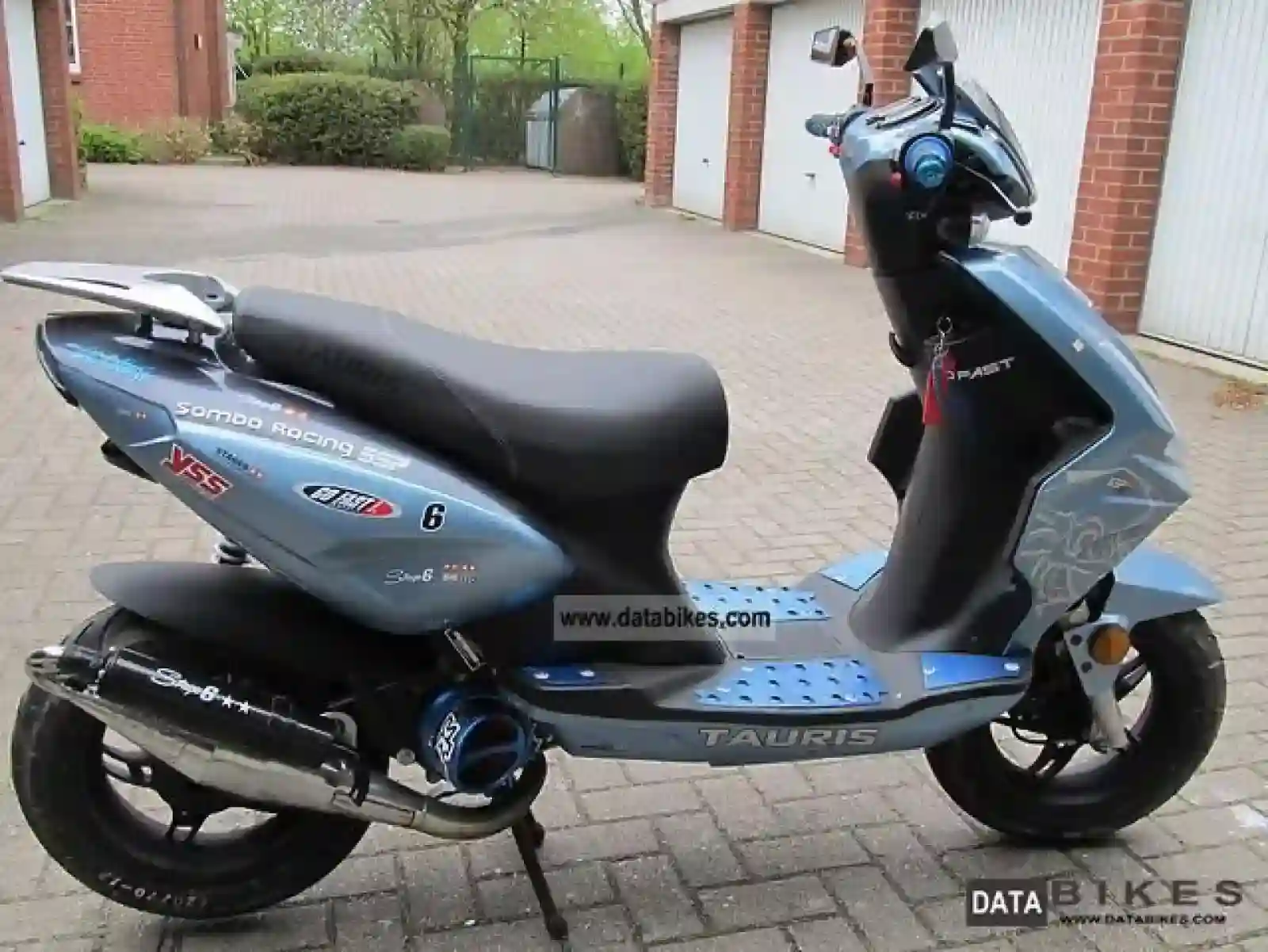 Tauris Samba 50 2T Racing 2011