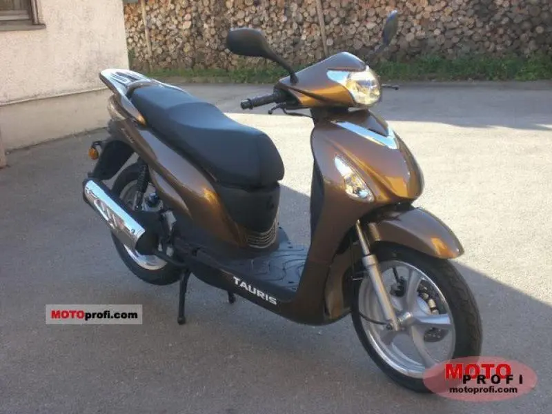 Tauris Strada 125 4T 2011