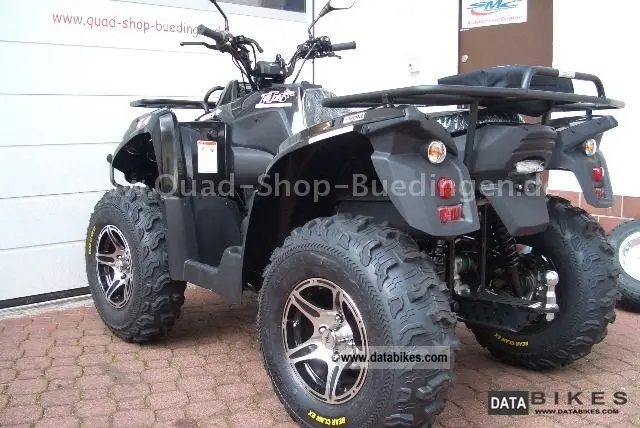 Triton Outback 300 2011