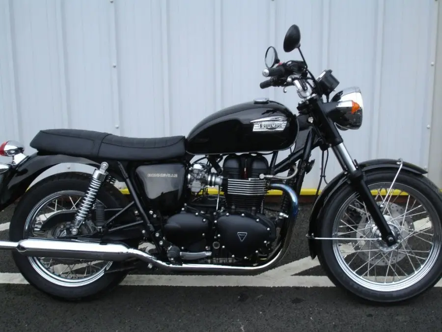 Triumph Bonneville Black 2007