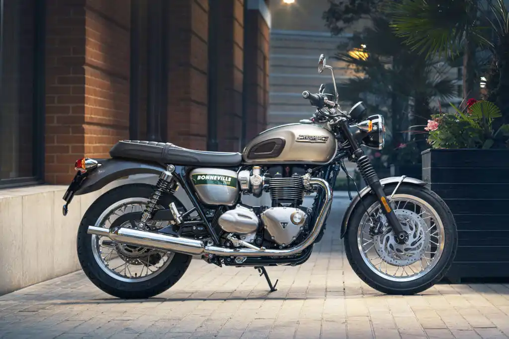 Triumph Bonneville T120 Gold Line 2022