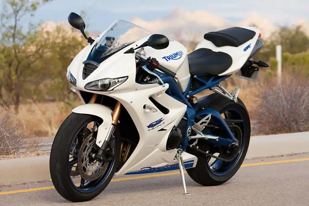 Triumph Daytona 675 SE 2011
