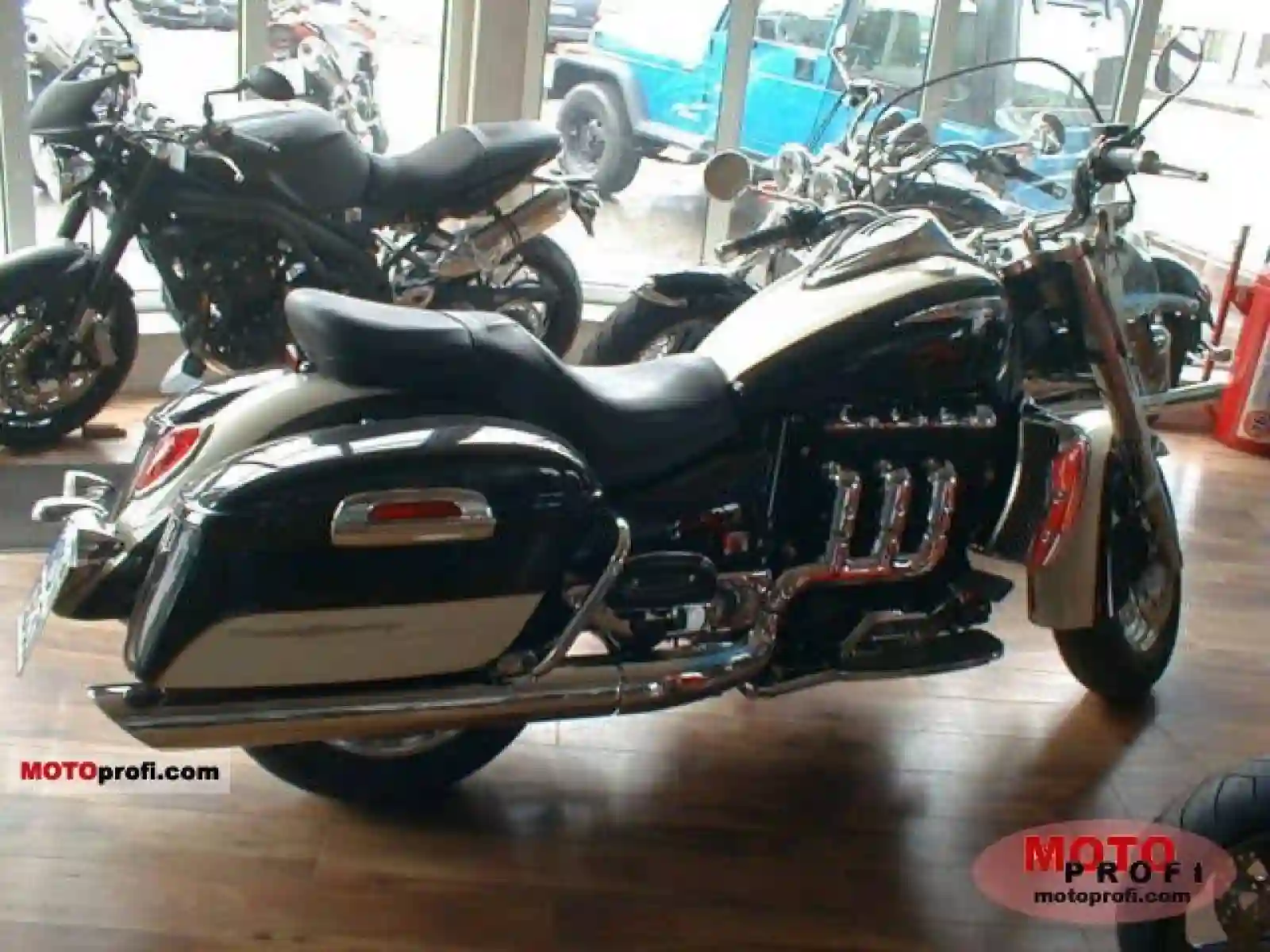 Triumph Rocket III Touring 2011