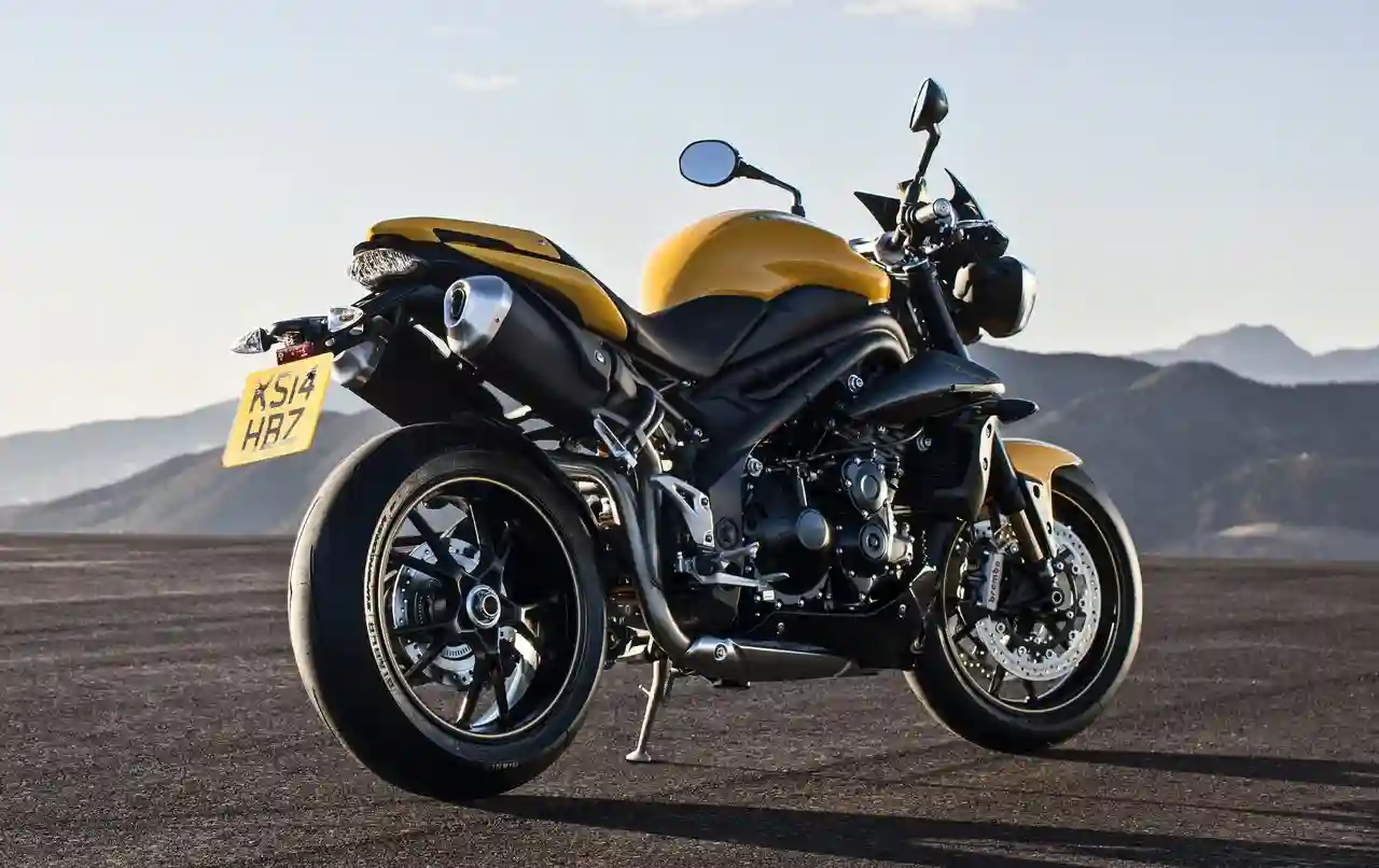 Triumph Speed 94 R 2016