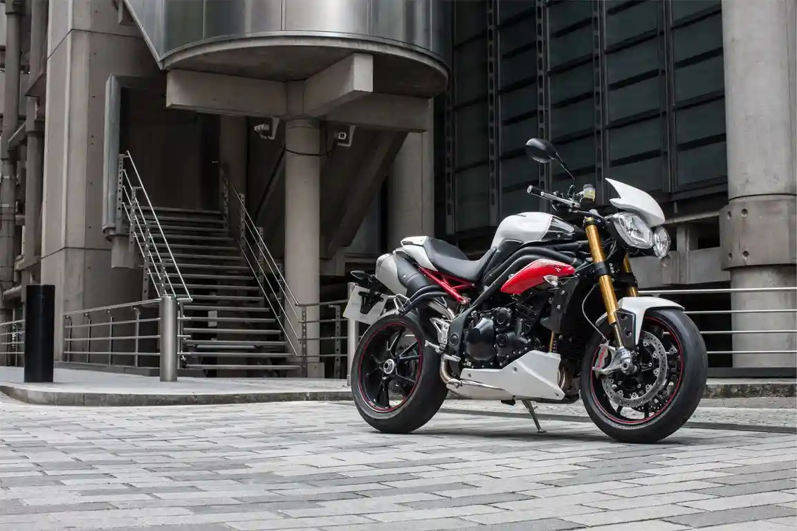 Triumph Speed Triple R ABS 2014