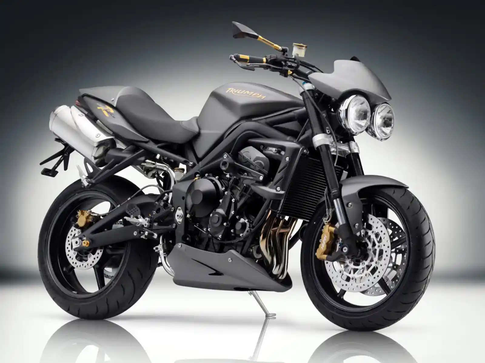 Triumph Street Triple R 2011
