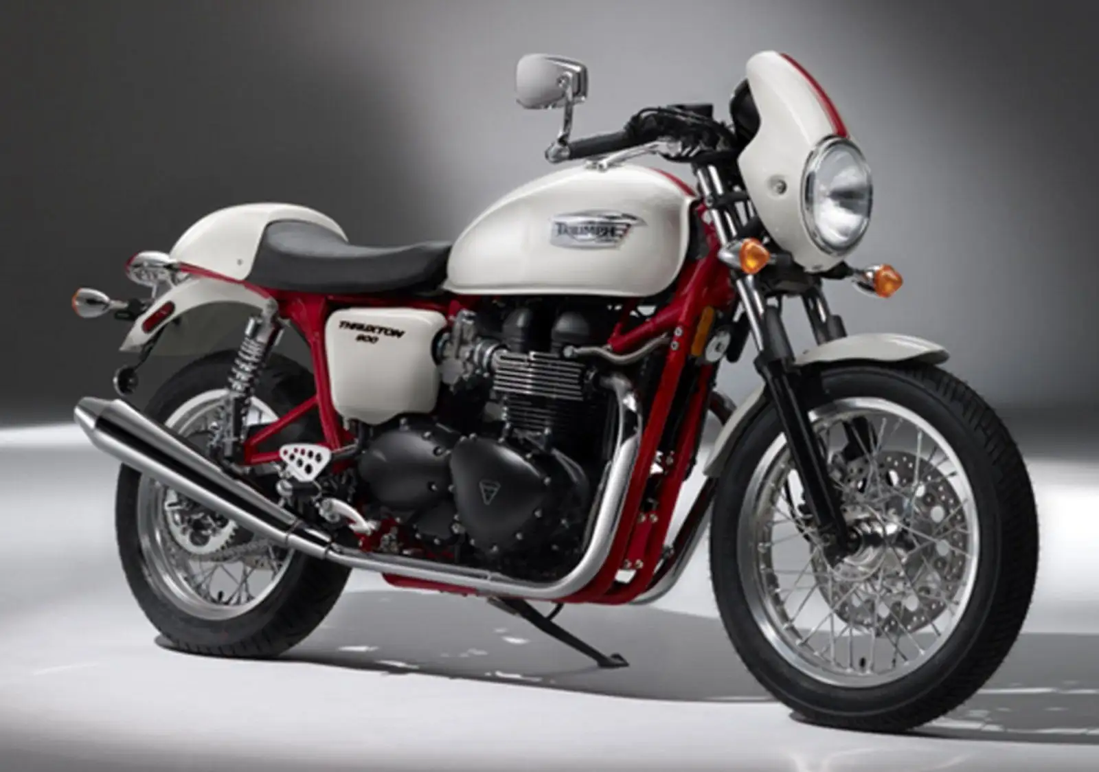 Triumph Thruxton 2010