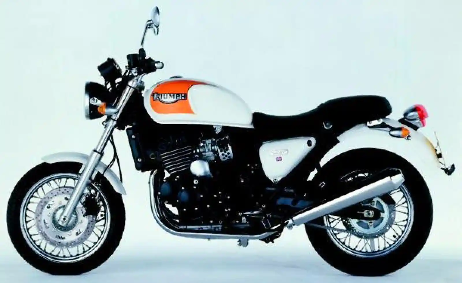 Triumph Thunderbird 2000