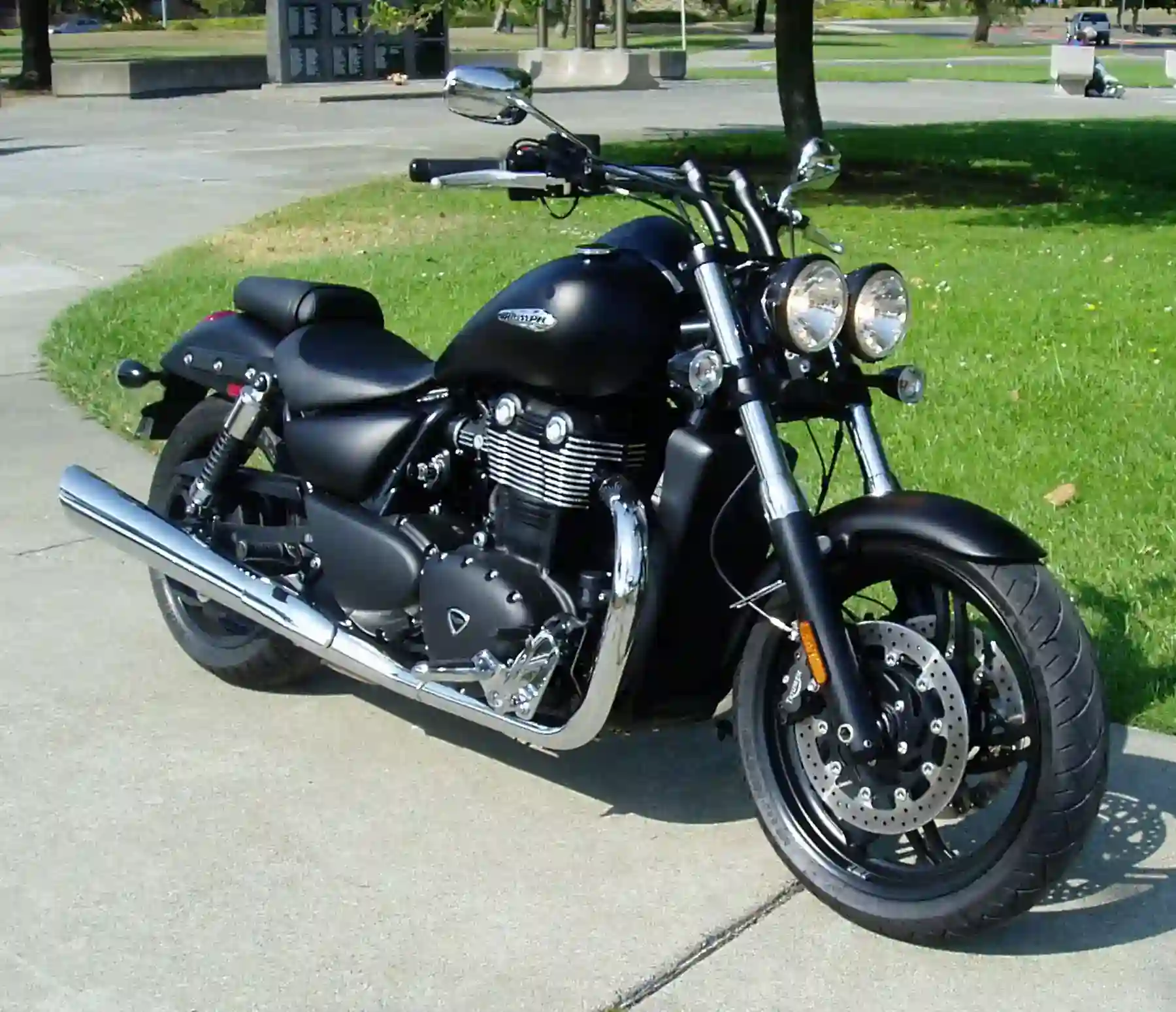 Triumph Thunderbird Storm 2014