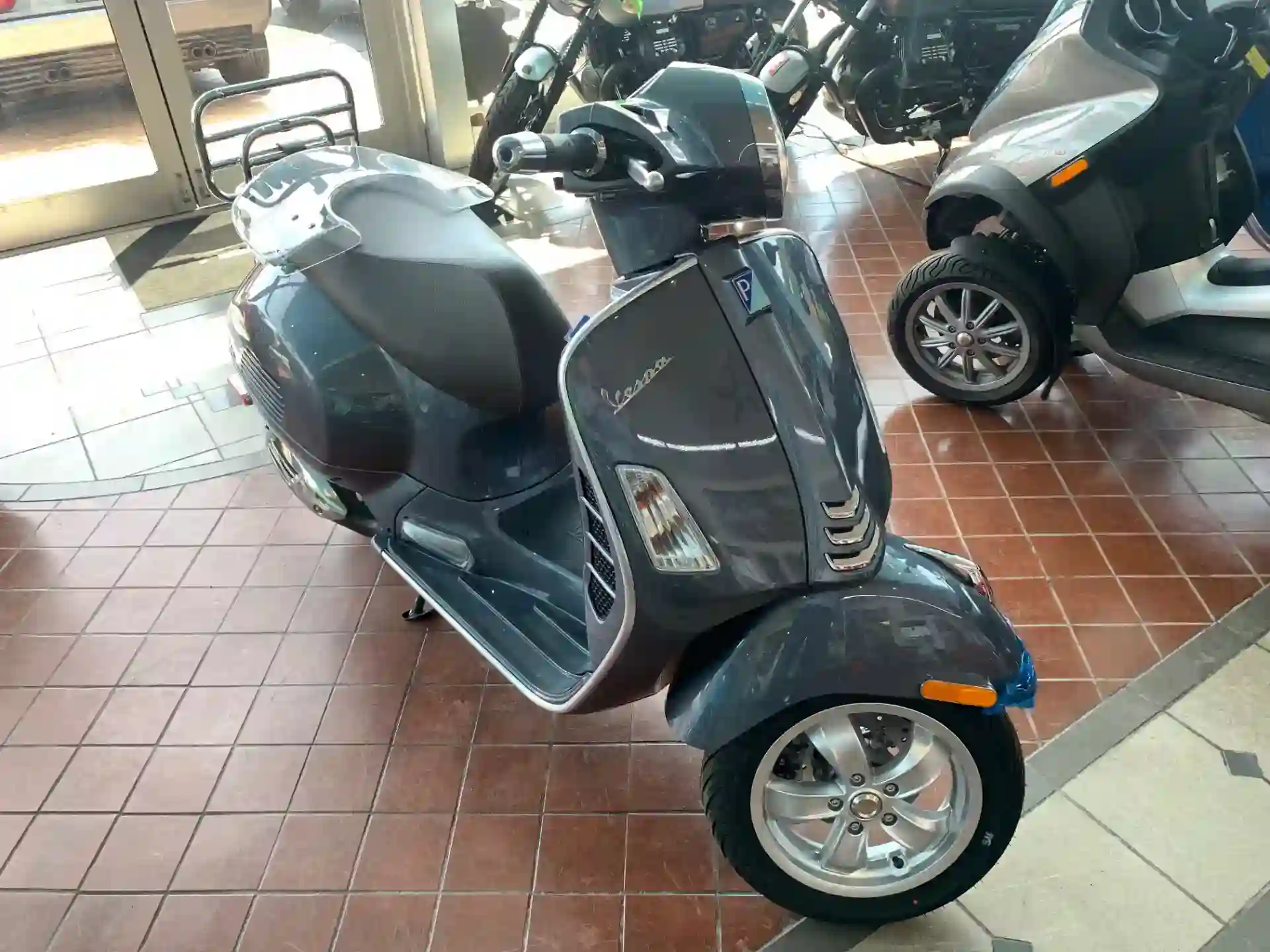 Vespa GTS 300 Touring 2022