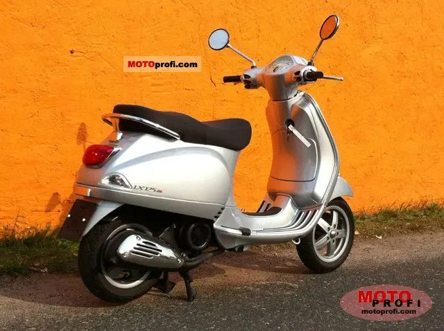Vespa LX 125 Navy 2009