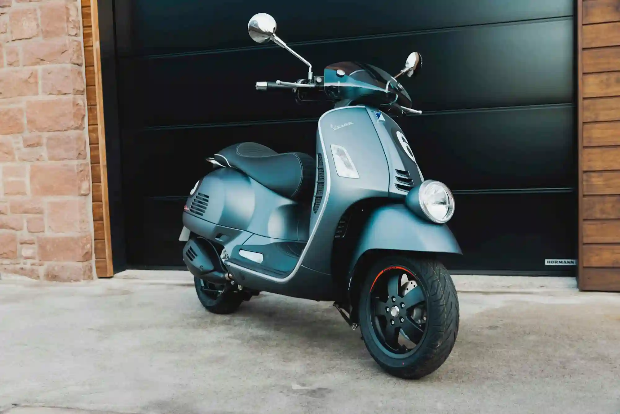 Vespa Sei Giorni 300 II 2021