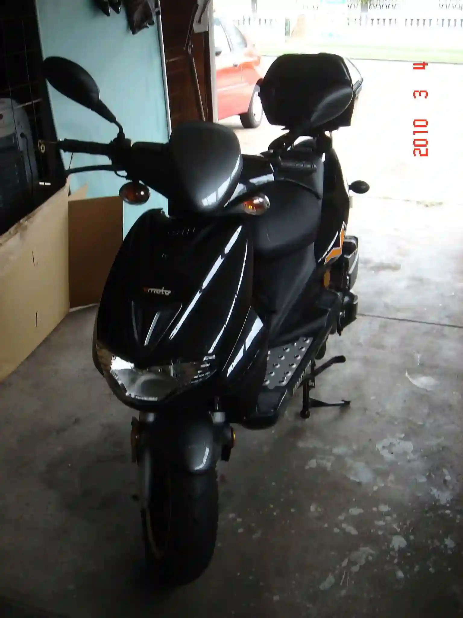 Vmoto Monaco V1 2012
