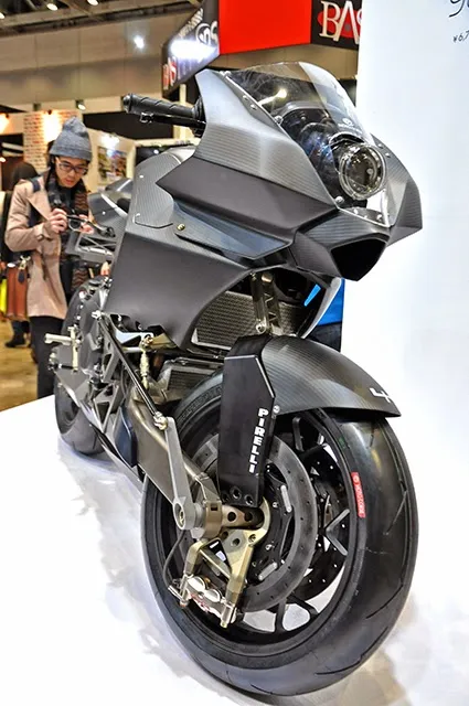 Vyrus 986 M2 2015