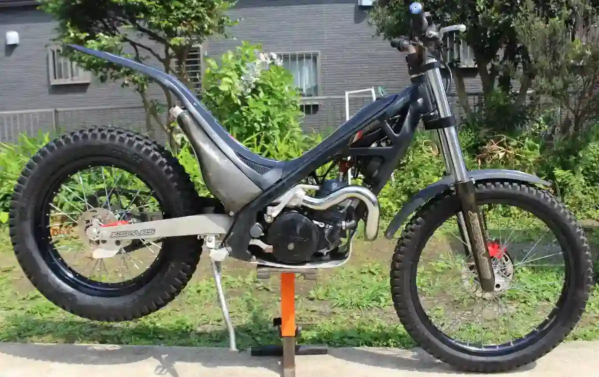Xispa R125 2010