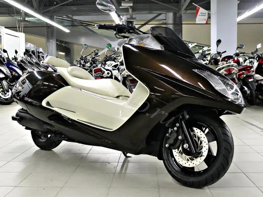 Yamaha CP250 Maxam 2011